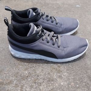 Mens 10.5 grey Pumas
